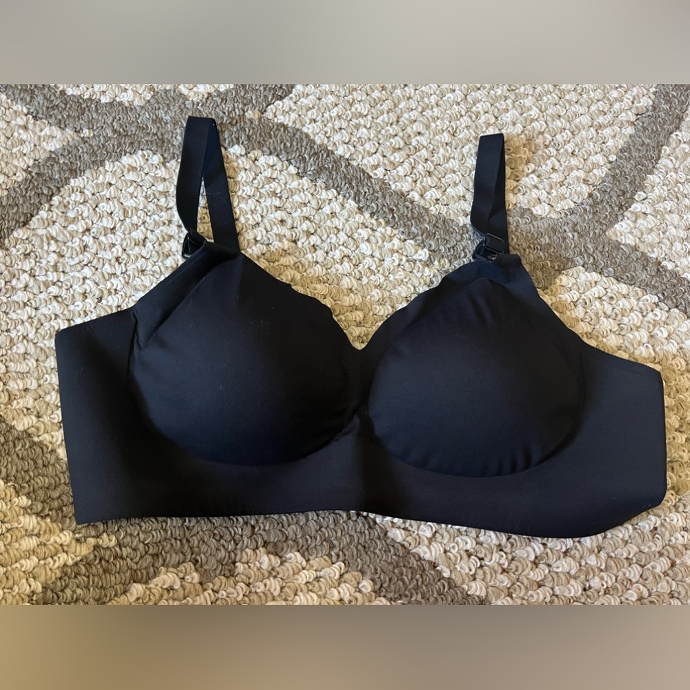 Black Breast Feeding Bra Chest Pads Removable Adjustable Straps Soft Bra